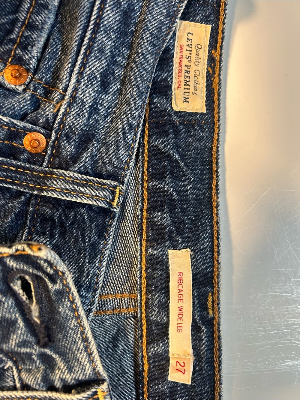 Levi’s Ribcage Wide Leg Jeans Dark Wash 27x32 - Picture 5 of 6
